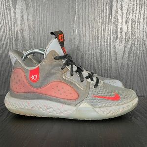 Nike KD TREY 5 VII Size 6Y